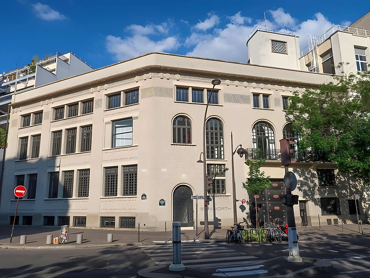 The building at 101 boulevard Murat